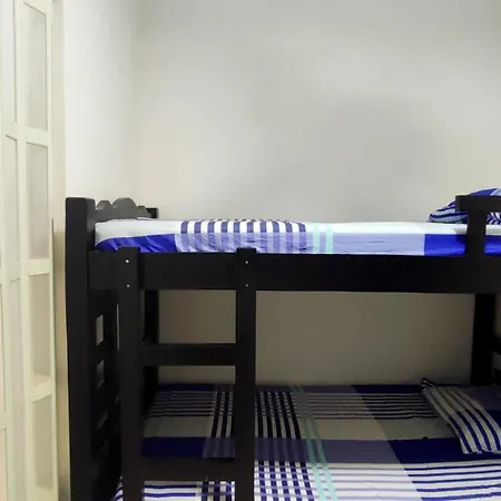 Happy Tours Apartment